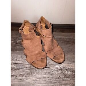 Naturalizer Lexie Tan Faux Suede Cutout Block Heel Sandals Womens 8M Peep Toe